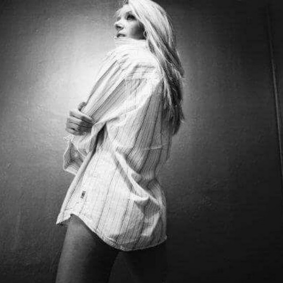 Meet your Posher, Amy - Picture 1 of 1